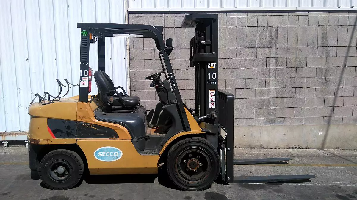 Autoelevador CAT Nafta/gas 3.5tn - Usado Oportunidad