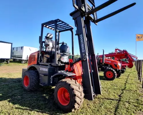 Autoelevador Hanomag E100/4 año 2023